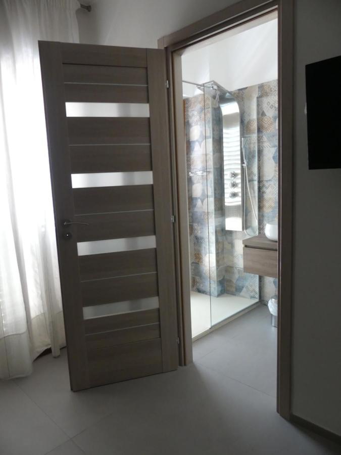 Albergo Piazza Risorgimento Porto Cesareo Kültér fotó