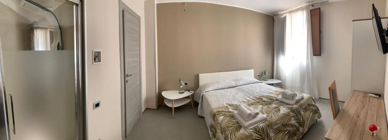 Albergo Piazza Risorgimento Porto Cesareo Kültér fotó