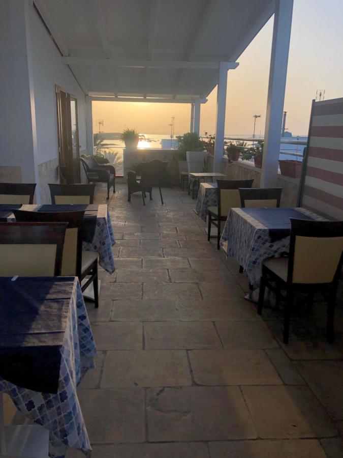 Albergo Piazza Risorgimento Porto Cesareo Kültér fotó