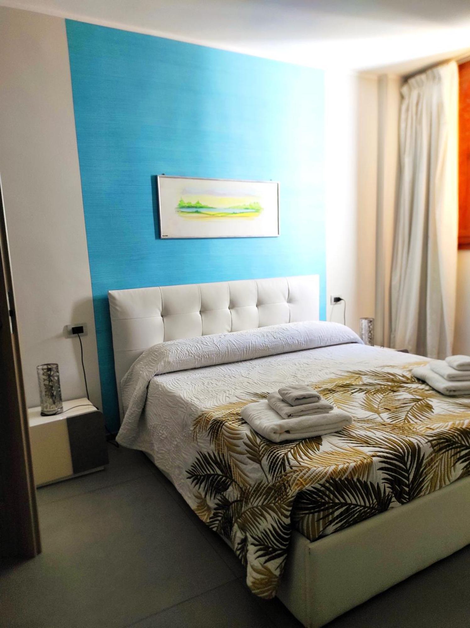 Albergo Piazza Risorgimento Porto Cesareo Kültér fotó
