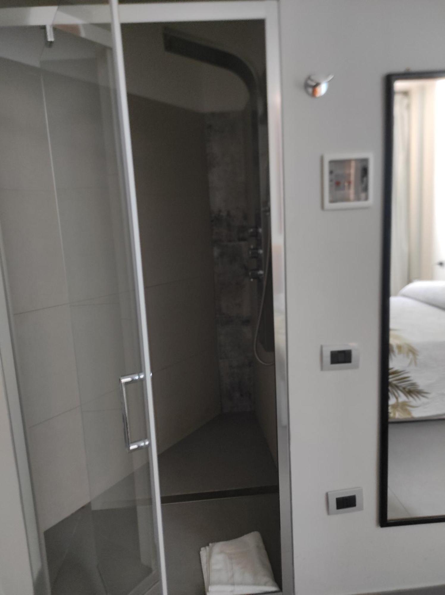 Albergo Piazza Risorgimento Porto Cesareo Kültér fotó
